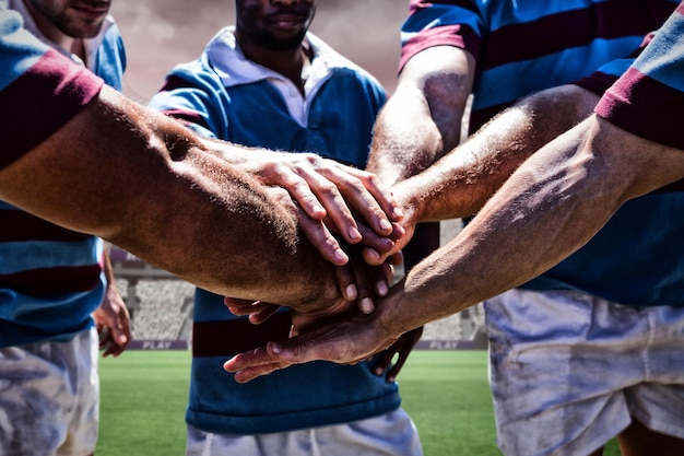 Foto immagine composita di giocatori di rugby