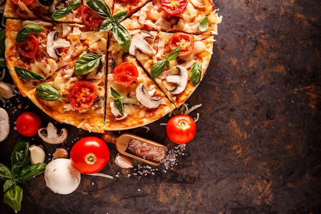 Composition of Italian pizza