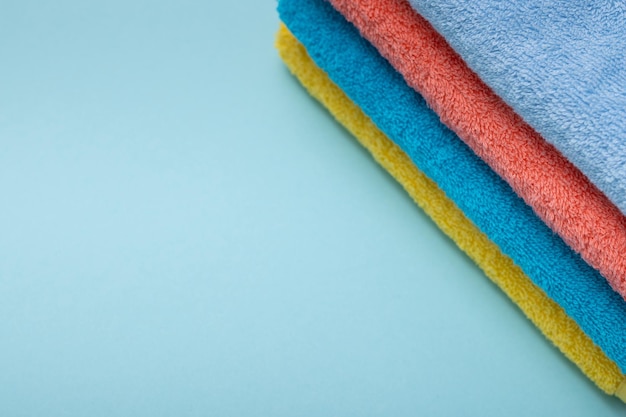 Фото Состав цветных полотенец из хлопка - понятие мягкости и чистоты.