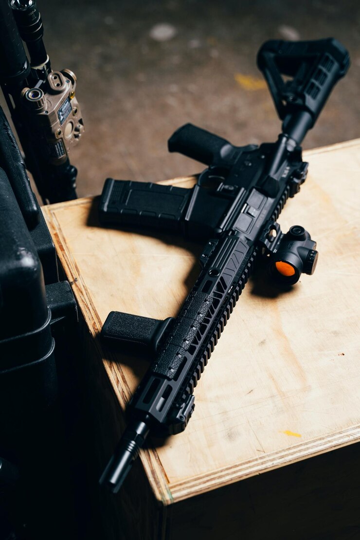 Photo ベージュの上面に武器を備えた構成