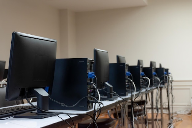 Computer lined up in computer classroom