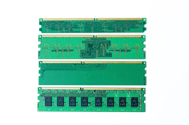 コンピュータのメモリ カード コンピュータ サーバー上のメモリ ソケットを閉じます