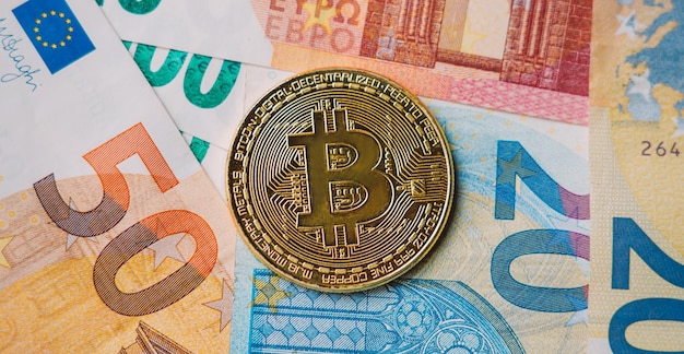 Concetto dello scambio di bitcoin in euro