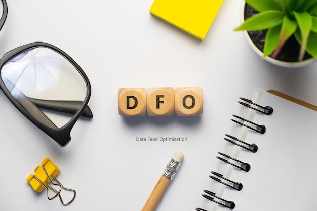 コンセプトビジネスマーケティングの頭字語DFOまたはデータフィードの最適化