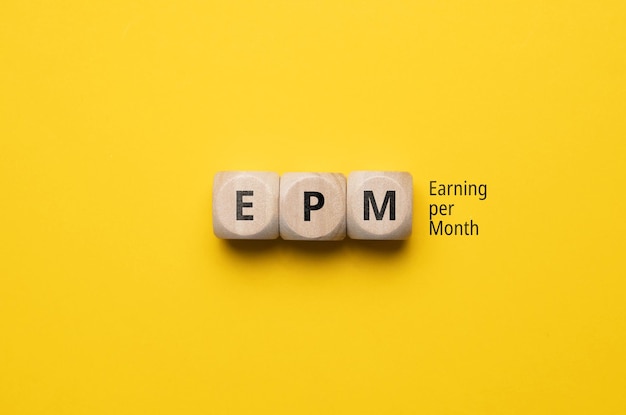 Фото Аббревиатура бизнес-маркетинга концепции epm или earning per month