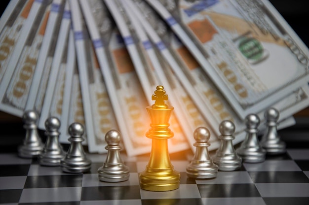 체스 왕의 개념은 큰 성공과 수익을 가져다주는 사업가의 개념과 같습니다.