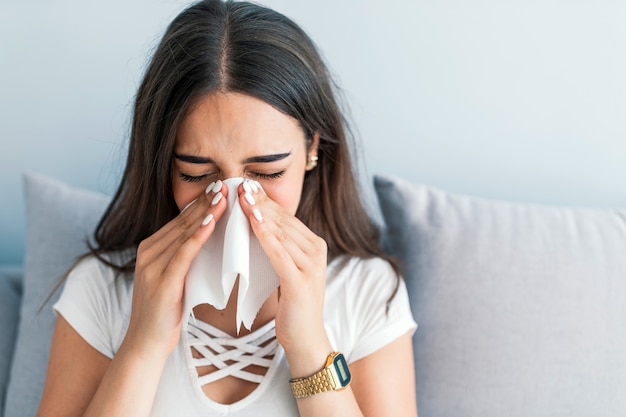 Photo concept coronavirus, covid-19 respiratory virus with indicating location of the pain.