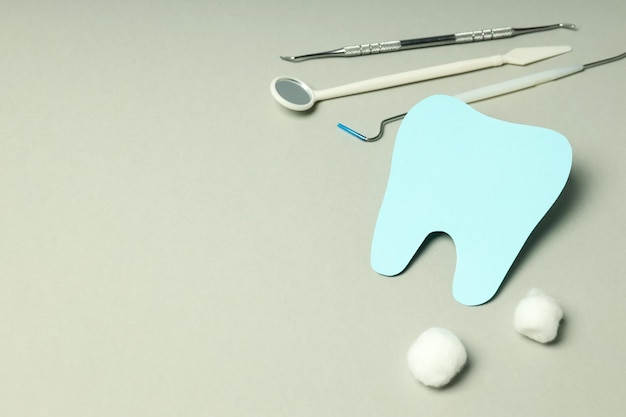 Concetto di spazio per le cure dentistiche per il testo