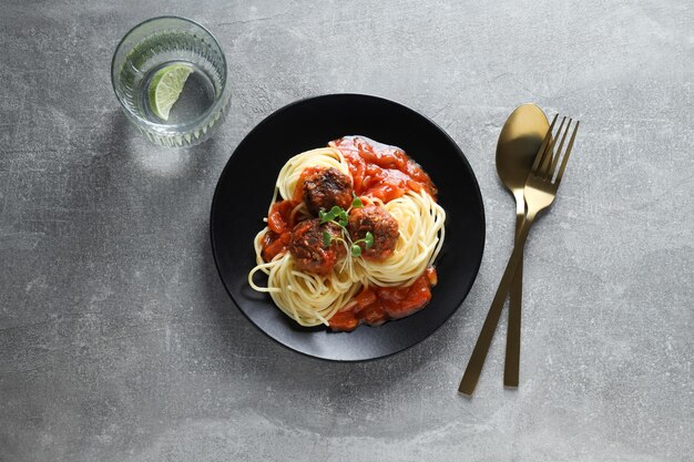 写真 ミートボールのおいしい食べ物パスタのコンセプト