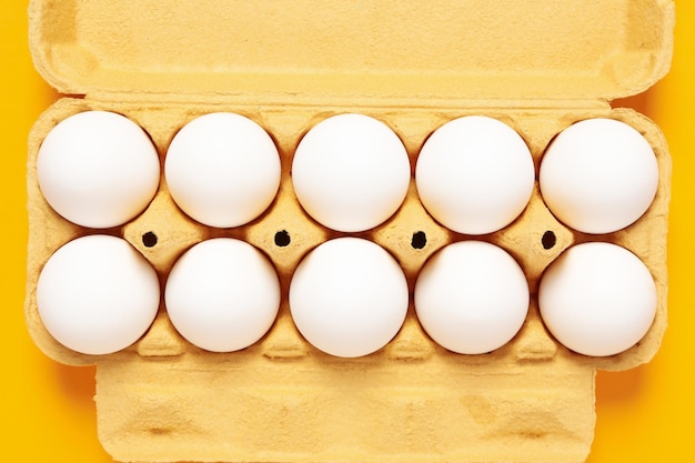 Фото Концепция еды на завтрак яйца сверху