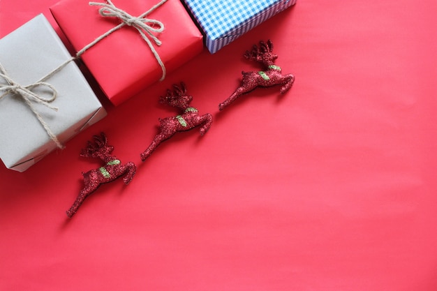 Photo concept reindeer and christmas decorations.top view and have copy space.