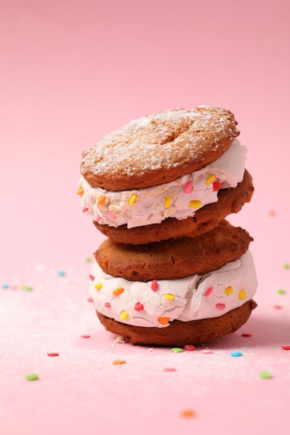 아이스크림과 달콤한 음식 맛있는 쿠키의 개념