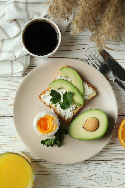 Photo concept of tasty breakfast with boiled egg