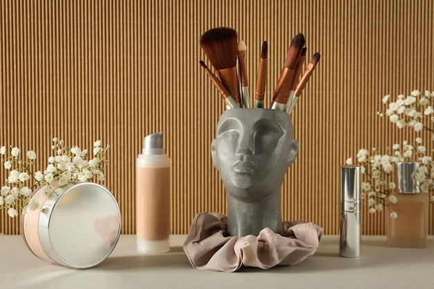 Concept van cosmetische en verschillende vrouwelijke accessoires