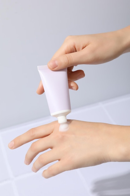 Concept van huid- en lichaamsverzorging crème cosmetica