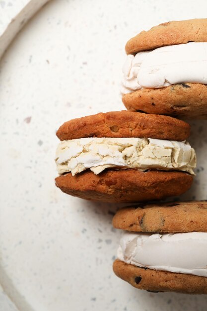 Concept van zoete voedselkoekjes met ijs close-up