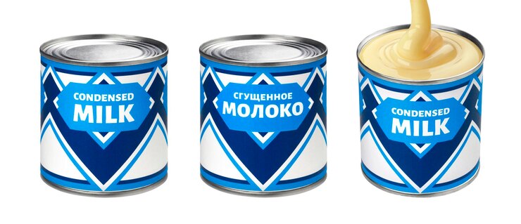 Сгущенное молоко может, изолированные на белом фоне