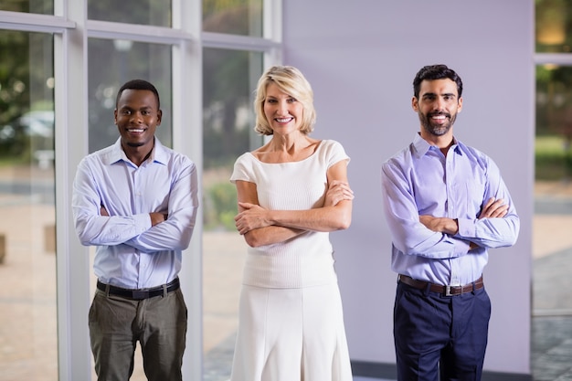 Photo confident business executives at conference centre