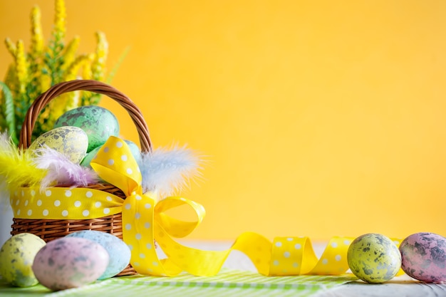 Sfondo di pasqua di congratulazioni