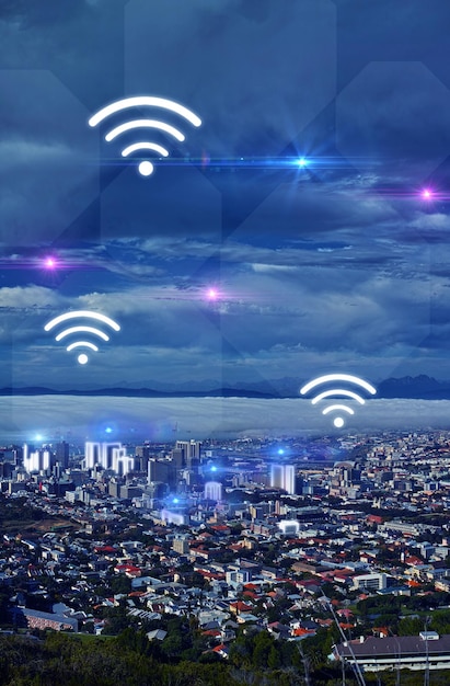 사진 인터넷 웹 액세스 및 네트워크가 있는 도시의 연결 밤 및 오버레이 풍경 네트워킹을 위한 저녁에 사이버 접근성 연결 및 아이콘이 있는 디지털 어두운 하늘 및 s 타운