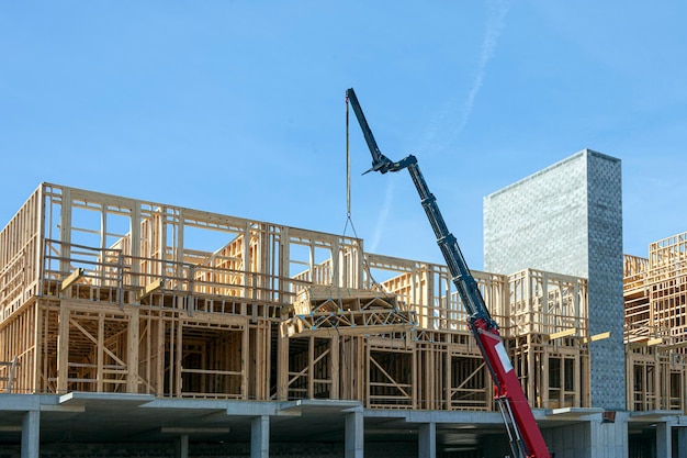 Constructieframes in houten gebouwen en huizen