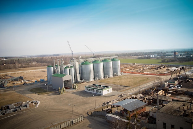 Construction of a feed mill agroprocessing plant