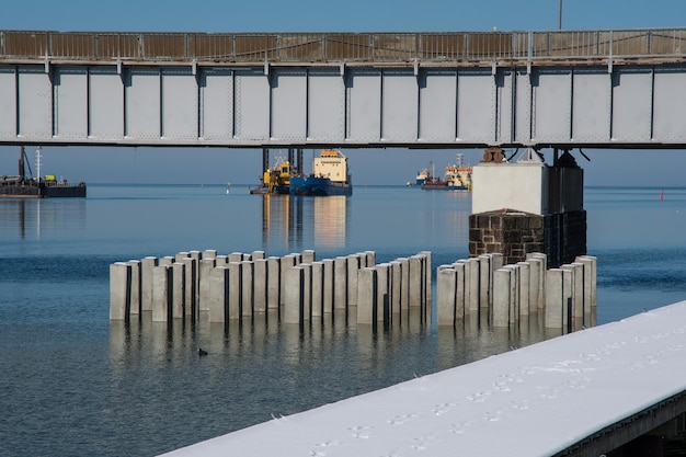 マスネズンド海峡を横断する新しい橋の建設