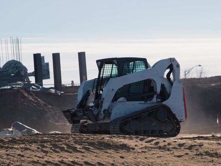 Photo construction of the new bridge over the highway.
