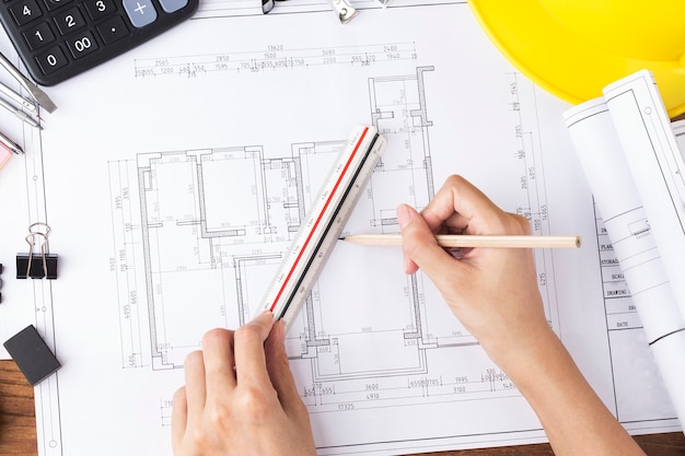 Construction planning with construction drawings and accessories