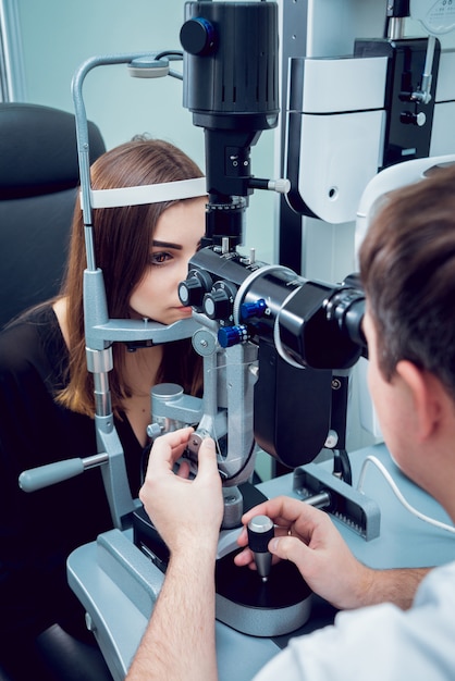 Consultation with an ophthalmologist. Medical equipment. Coreometry.