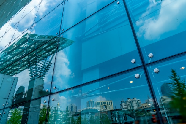 Foto concetto di prospettiva personale di paesaggio urbano dell'edificio per uffici dell'architettura contemporanea