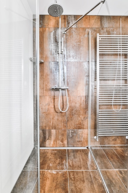 Photo contemporary shower tall