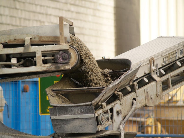 Conveyor belt on a cement mixer