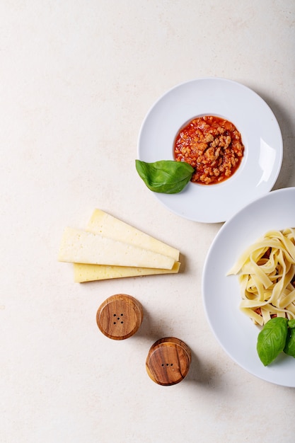 Cooked spaghetti bolognese