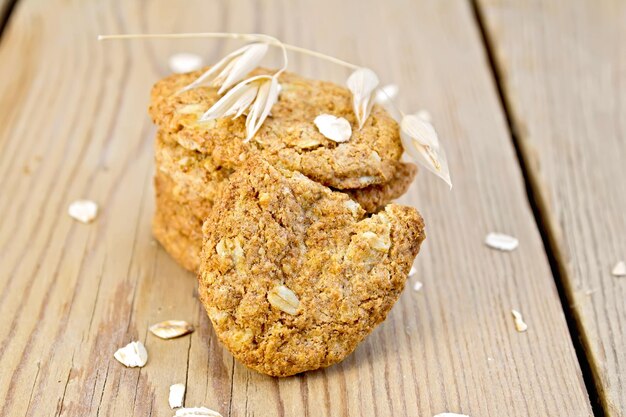 Cookies oatmeal with spikelet on board