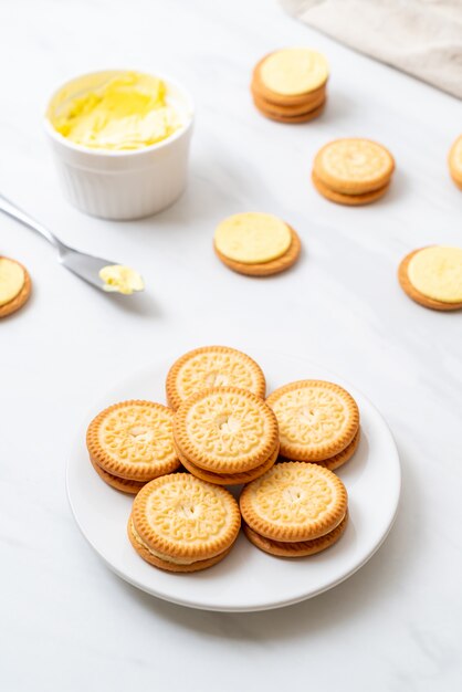 cookies with butter cream