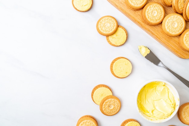 cookies with butter cream