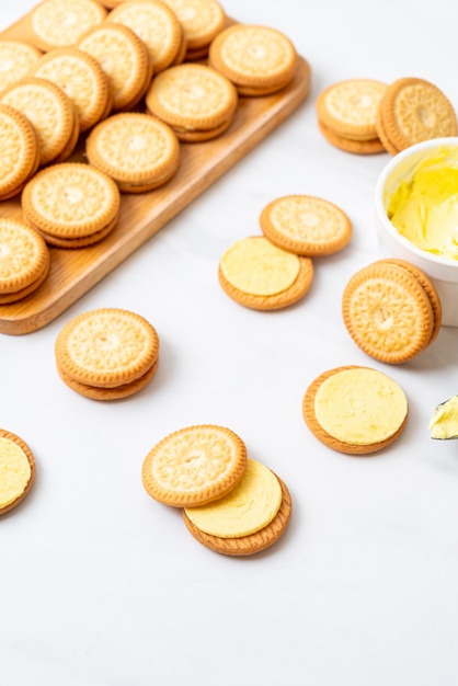 cookies with butter cream