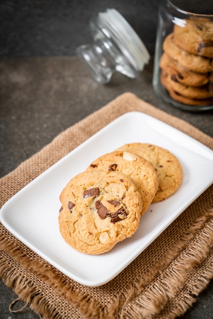 cookies with chocolate chips