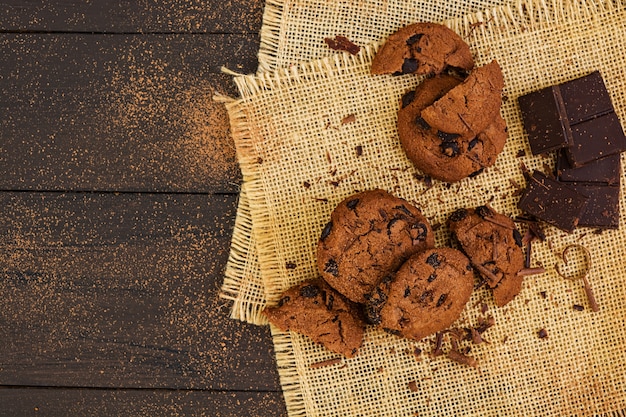 Cookies with chocolate 