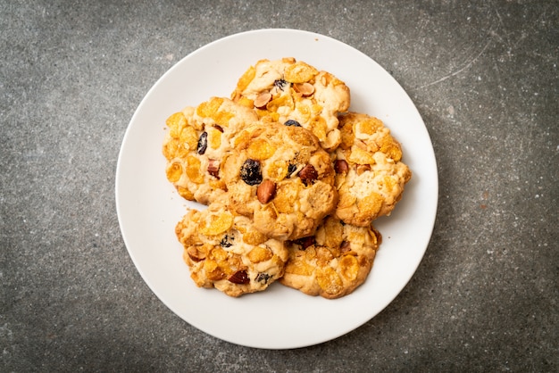 Cookies with cornflake raisin and almonds