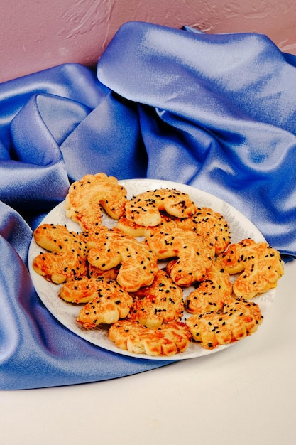 Foto biscotti con gocce di cioccolato fondente