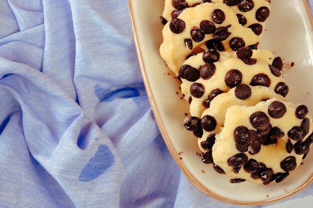 cookies with dark chocolate chips