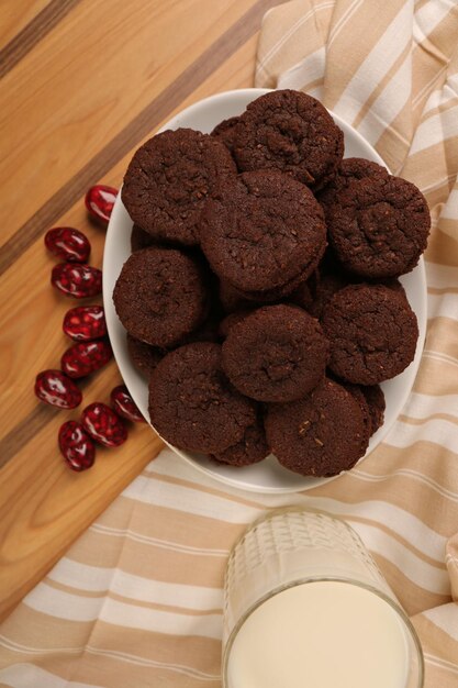 cookies with dark chocolate chips