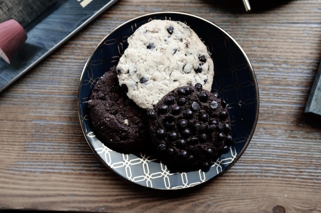 cookies with dark chocolate chips