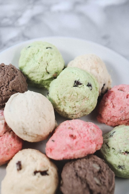 cookies with dark chocolate chips