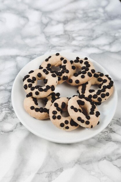 cookies with dark chocolate chips