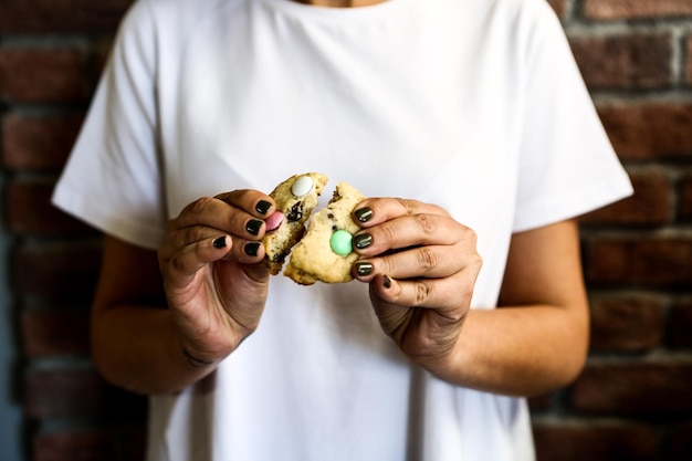 cookies with dark chocolate chips