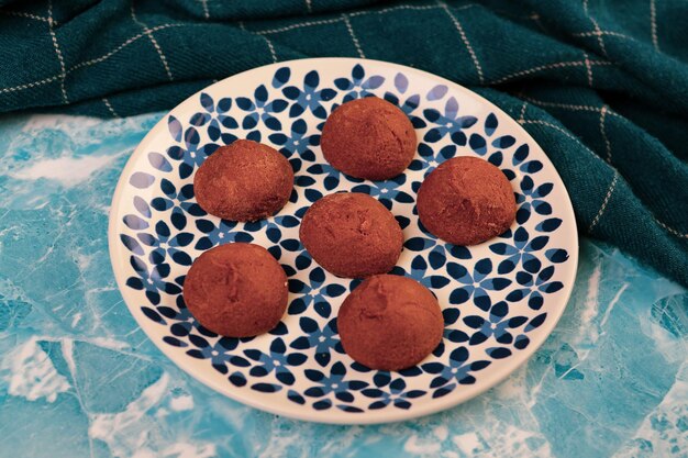 cookies with dark chocolate chips