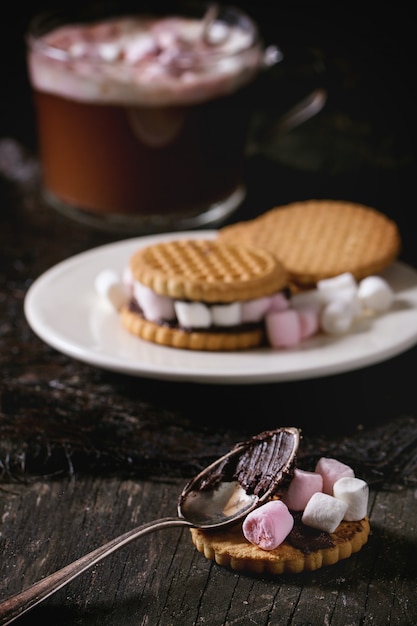 Cookies with marshmallows